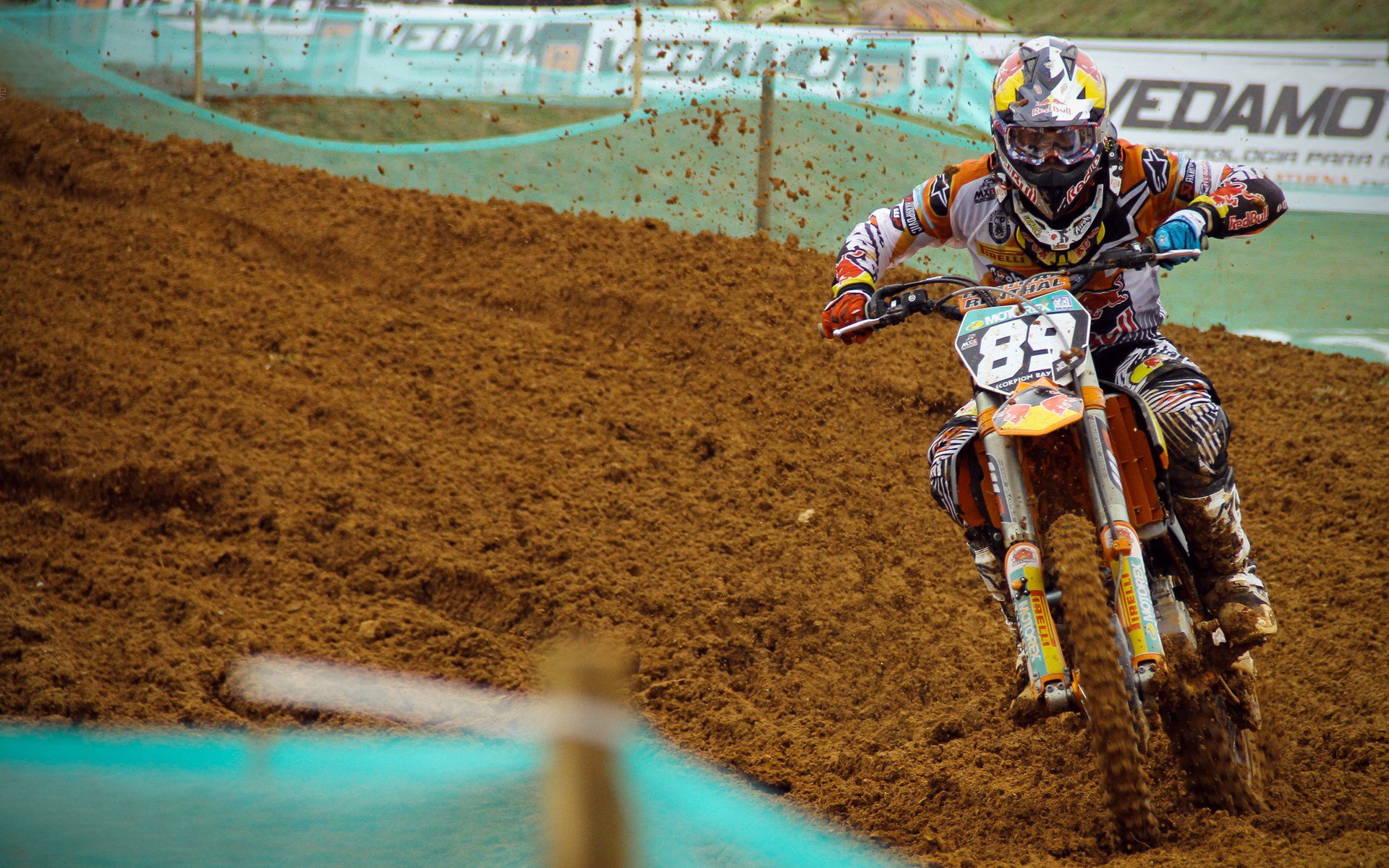 霍华德复出成疑,篮网内线遭遇挑战,霍华德主动示好篮网