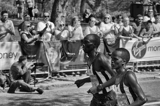 九游电脑版-欧洲冠军联赛:小组赛最惊喜的逆袭瞬间,欧洲冠军联赛介绍