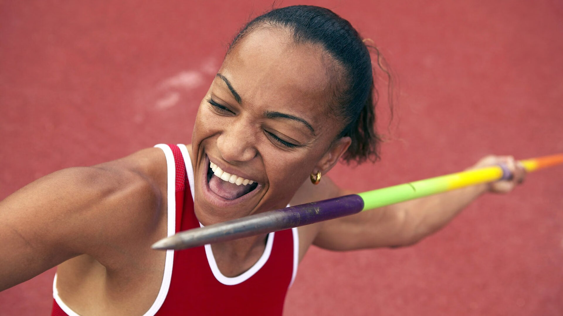 《电子竞技职业化：行业规范化迈出关键一步》，电子竞技职业化背后的隐忧